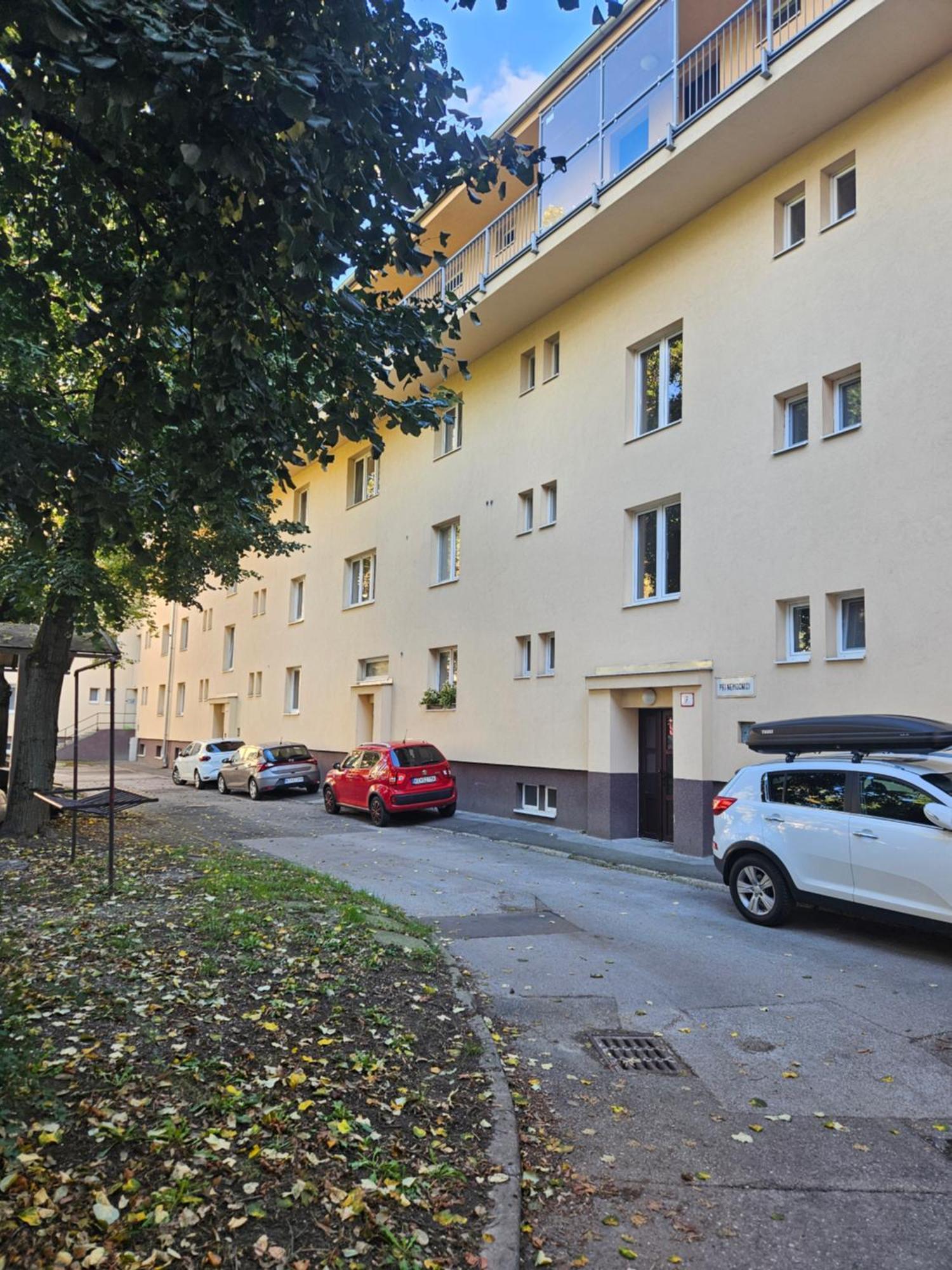 Luxusny Apartman Pri Nemocnici 科希策 外观 照片